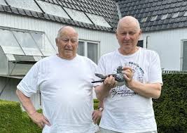 Freddy & Jacques Vandenheede : 1er Provincial Montoire Oost-Vlaanderen Pigeonneaux sur 3,815 Pigeons