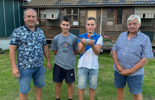 Team Leus de Oosterzele : 1er National Argenton sur 9,401 Pigeons